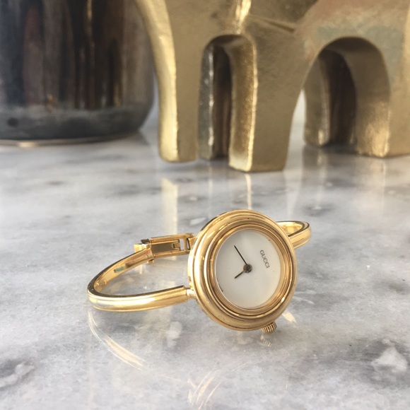 Gucci Bangle Watch Gold Online, 51% OFF 